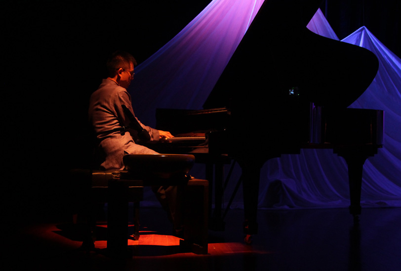 巫娜演奏《流水》、《乌夜啼》、《潇湘水云》